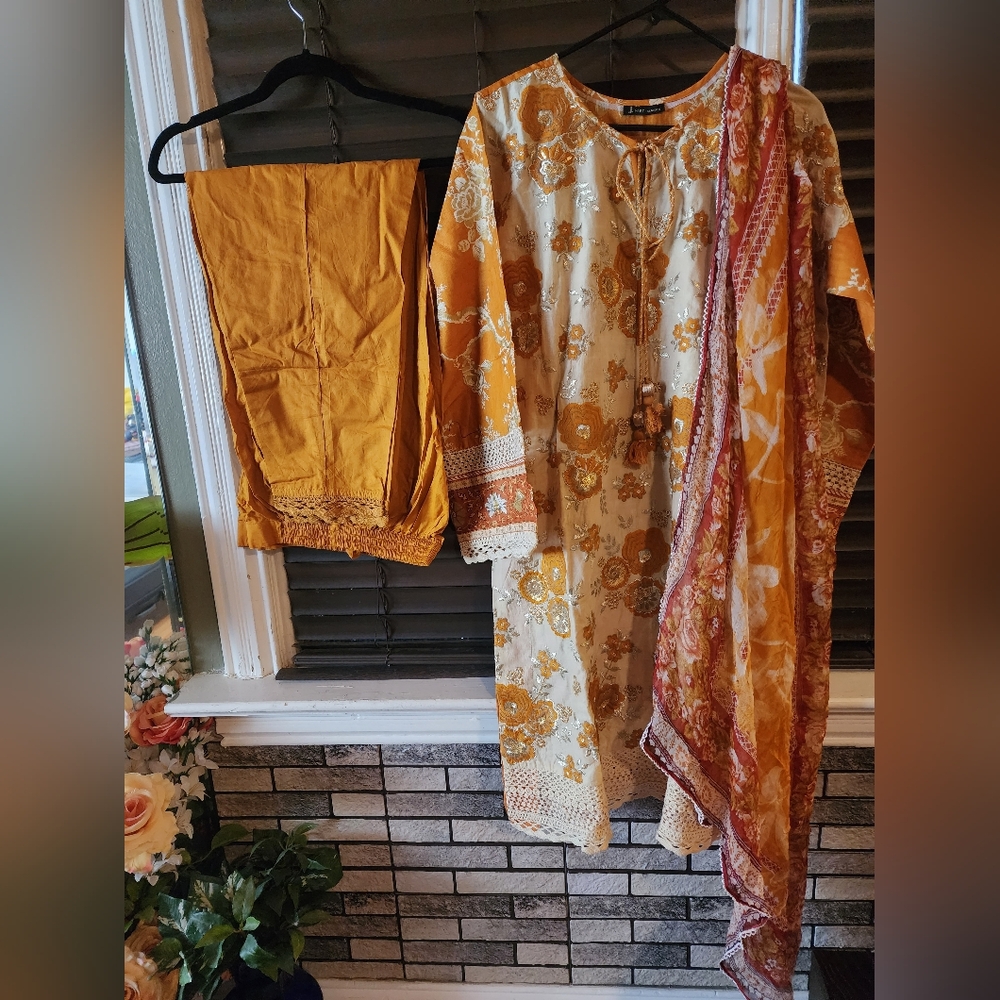 Luxury lawn with sitara work and ReSham embroidery full havy work